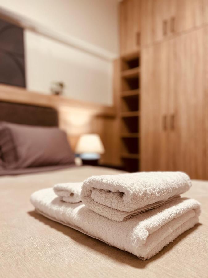 2 Bedroom Apt - Live Like A Local In Kolonaki Athen Eksteriør billede