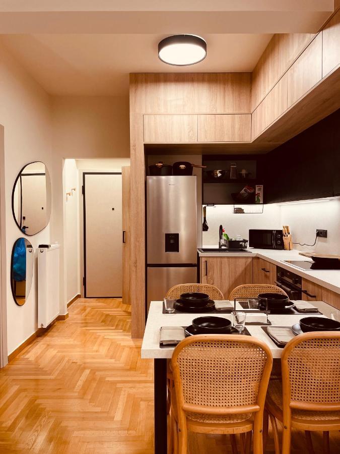 2 Bedroom Apt - Live Like A Local In Kolonaki Athen Eksteriør billede